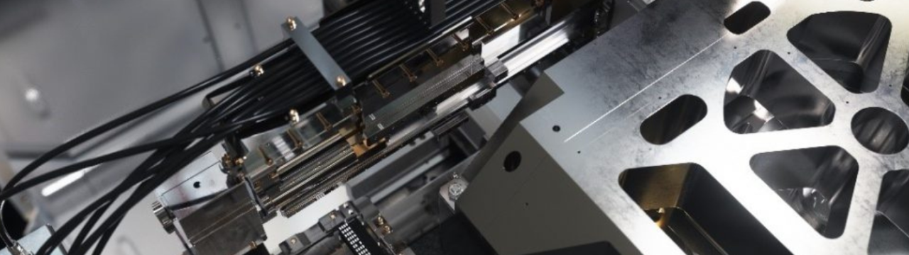 Data-based Mechatronic Performance Optimization for Metrology Equipment