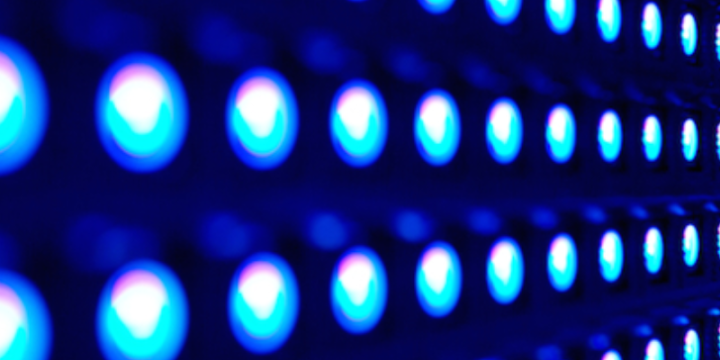 Sensors for Blue LED therapy optimization - Fundamental principles