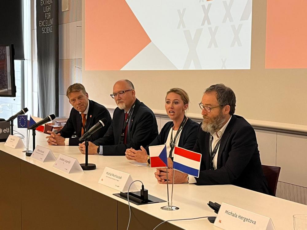 Strategic-session-Strategic-session-Smart-Industry-and-High-Tech-Ecosystems.jpeg