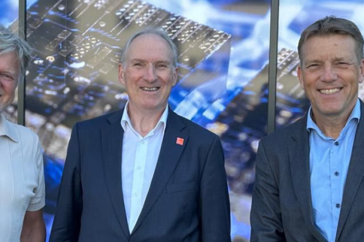 Werkbezoek Universiteit Twente, PHIX en Demcon